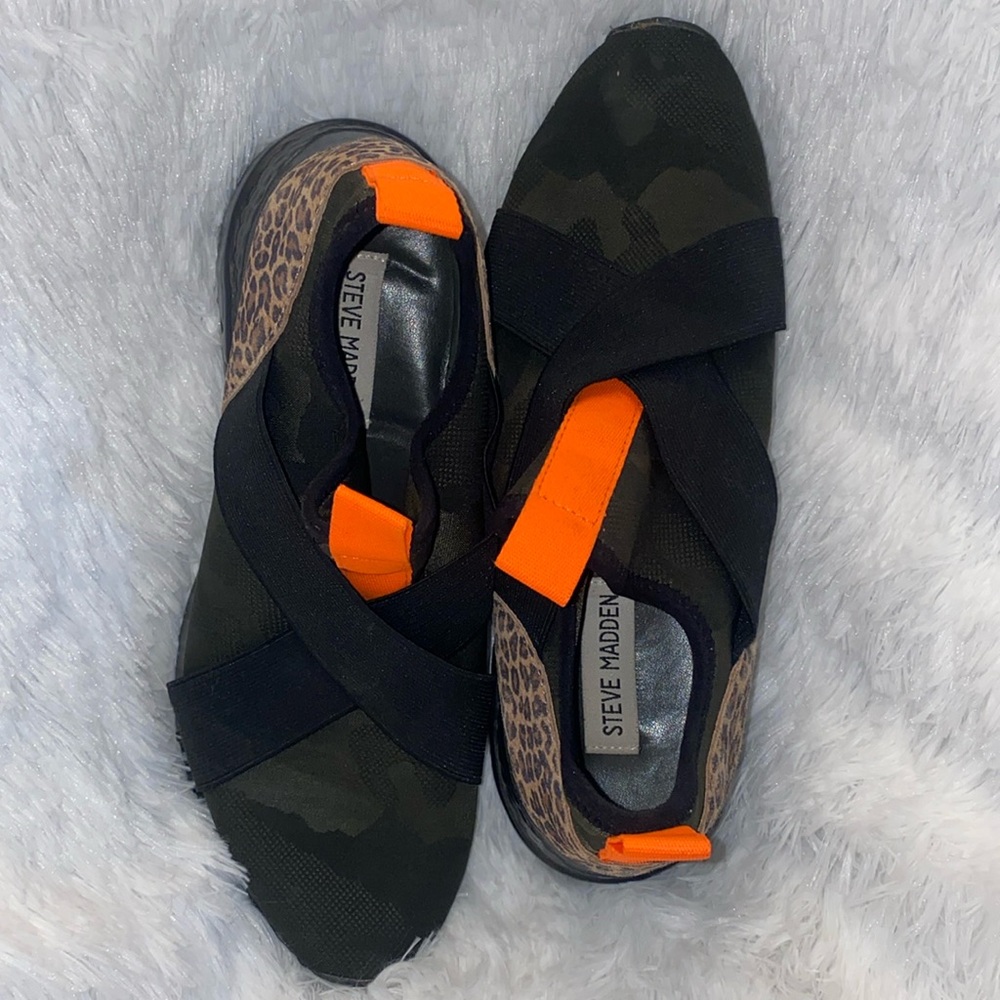 Steve Madden Sneakers